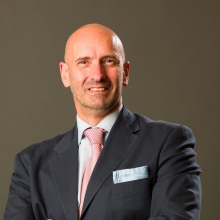 Salvatore Fundaro', chirurgo plastico Modena
