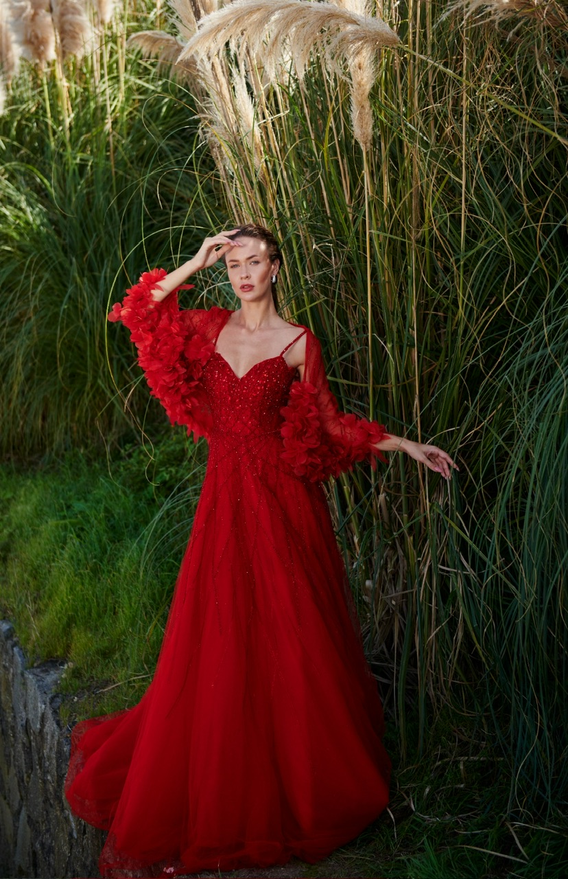 CRYSTAL RED