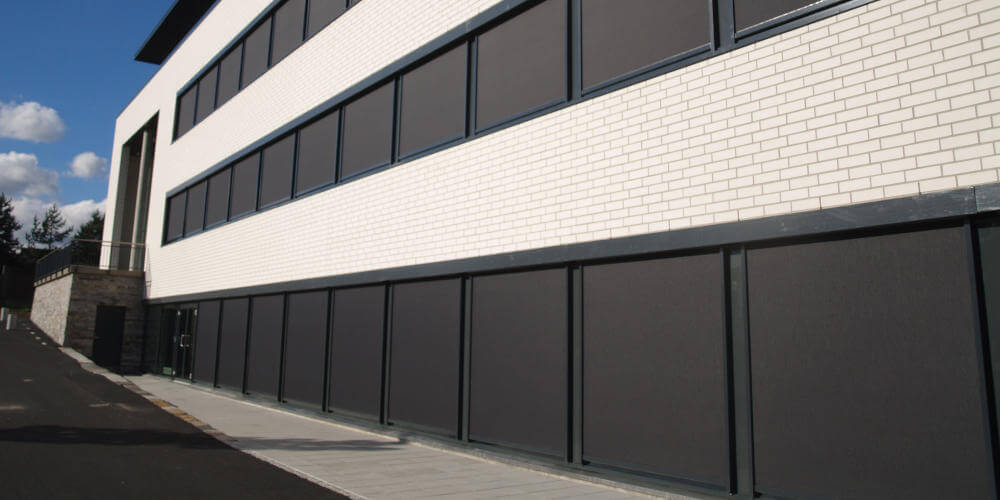 rolety screen w kolorze antracytowym