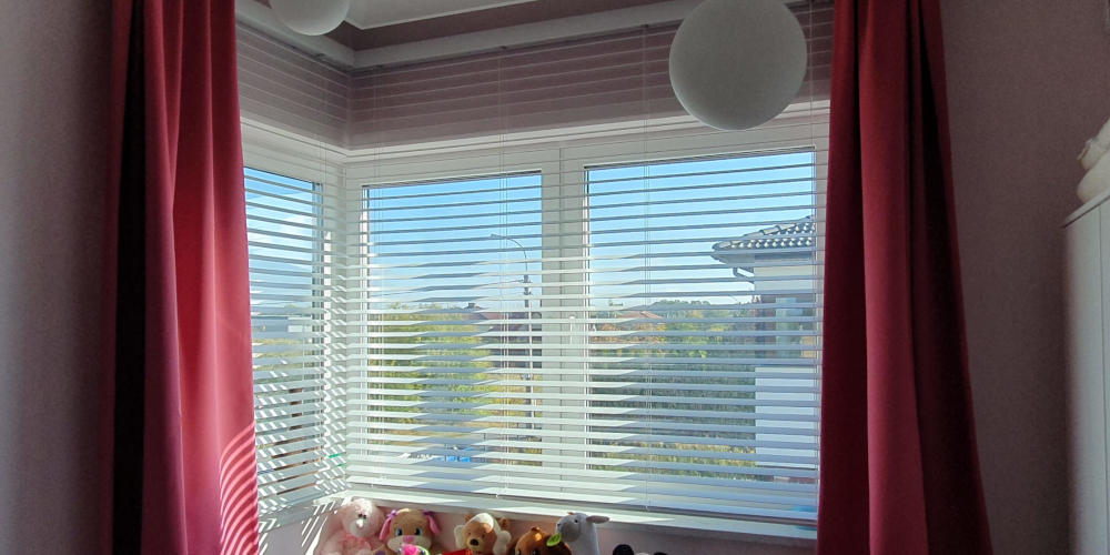 Bambusowe żaluzje w pokoju dziecka