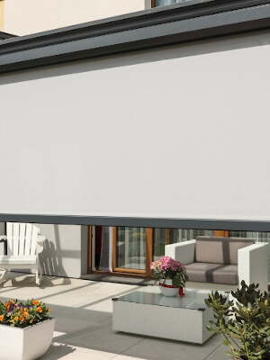 kremowe materiałowe rolety screen