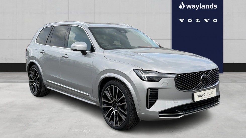 2025 VOLVO XC90