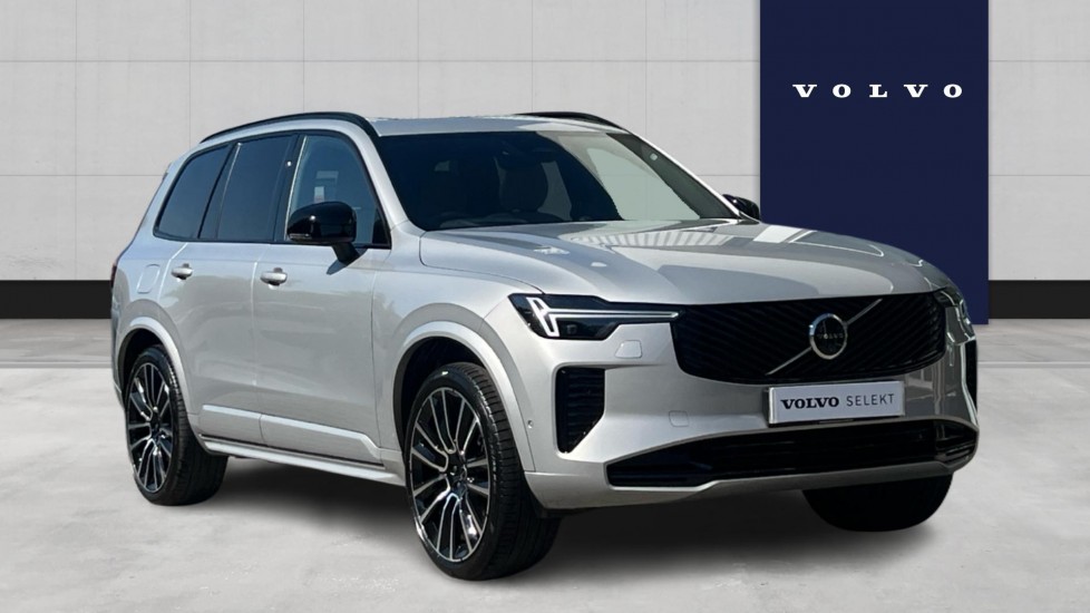 2025 VOLVO XC90