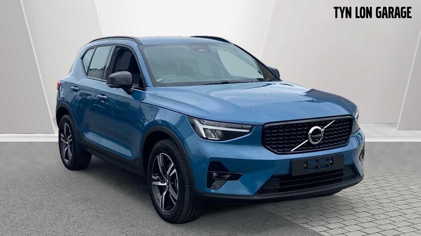 2024 Volvo XC40
