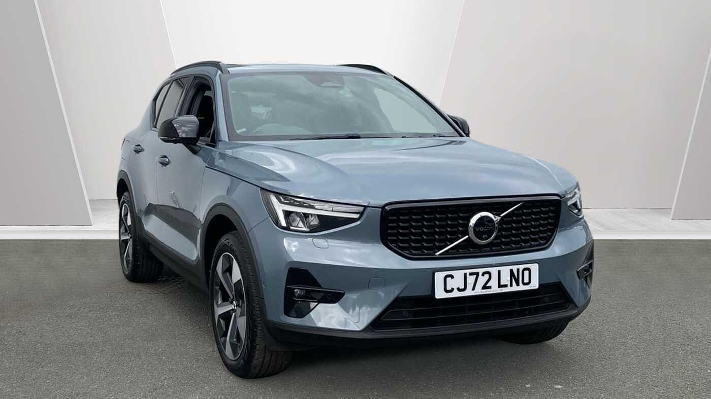 2023 Volvo XC40