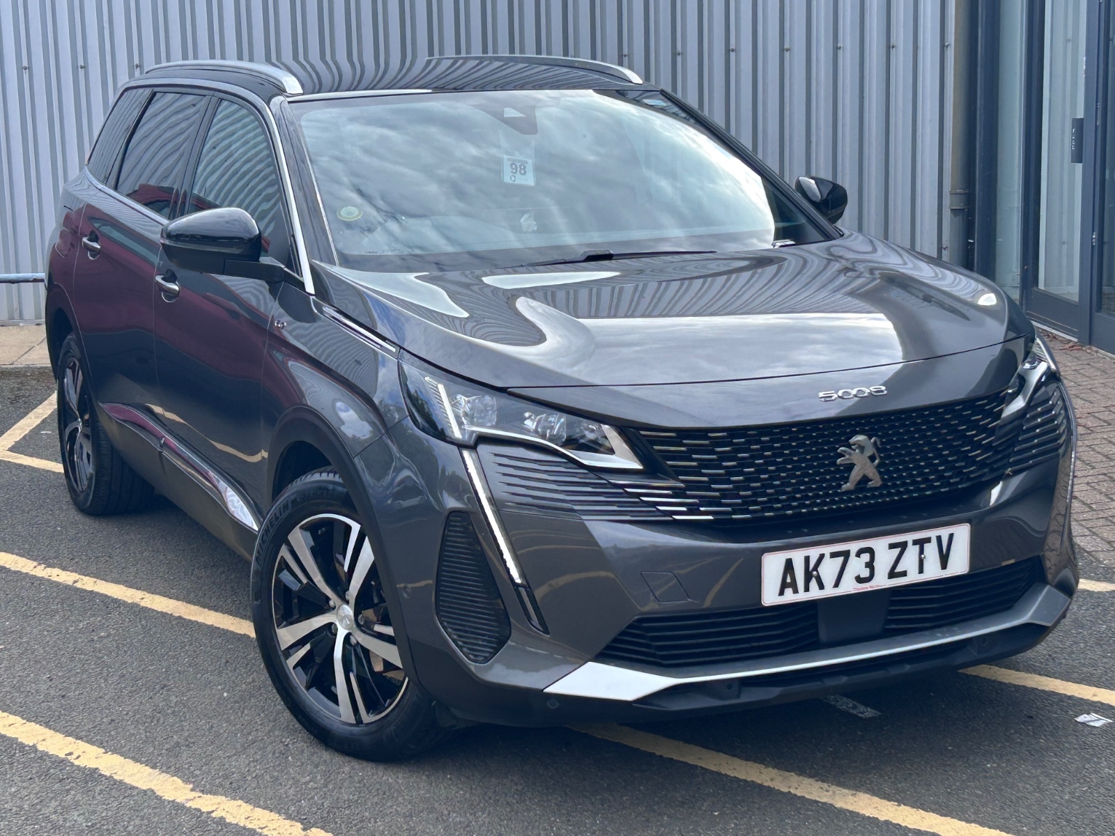 2024 Peugeot 5008