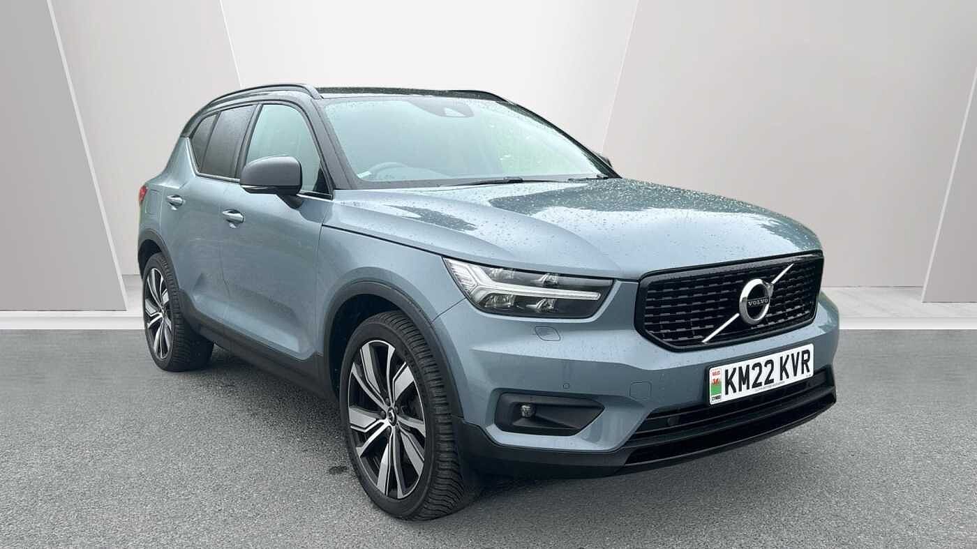 2022 Volvo XC40