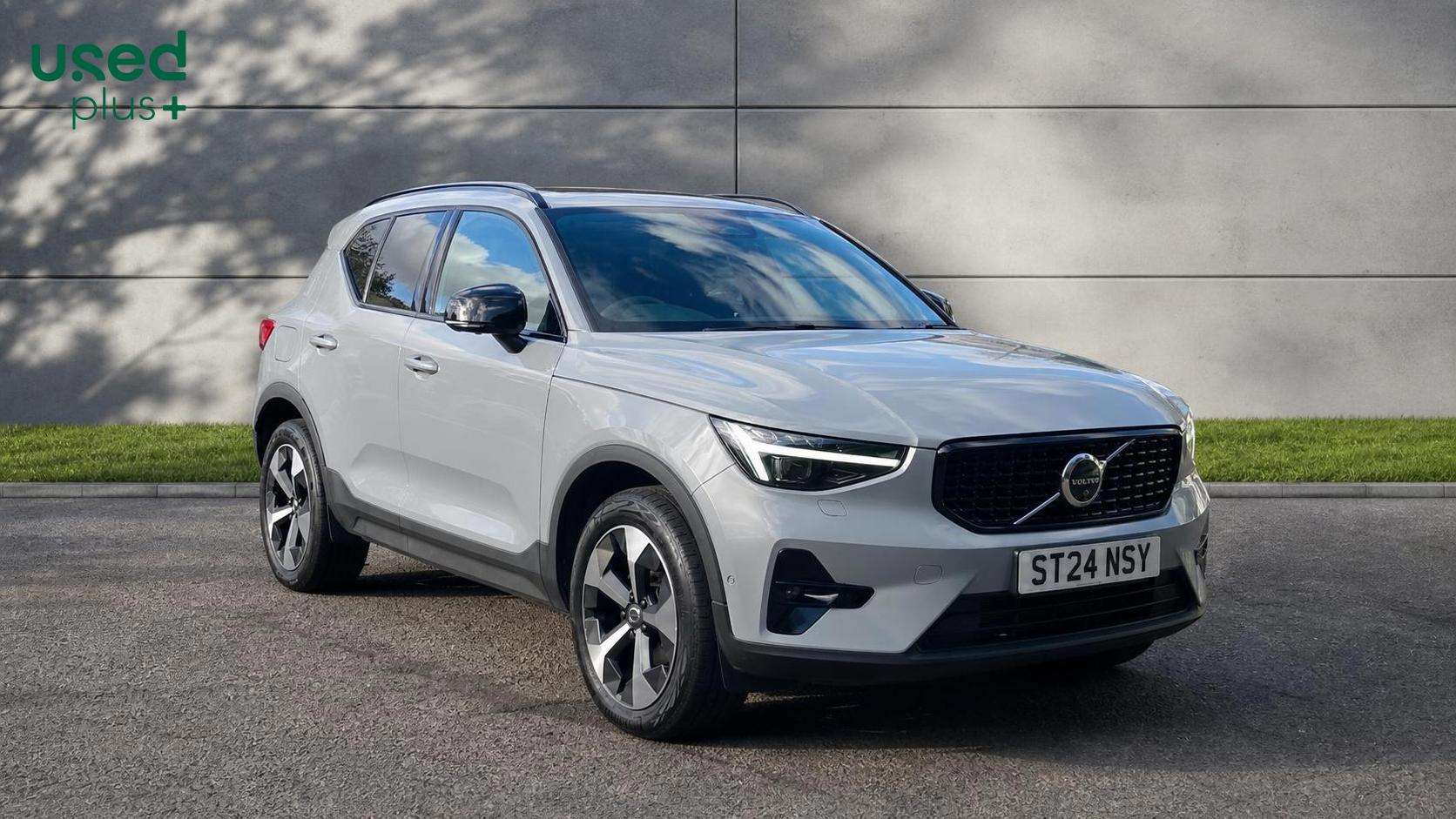 2024 Volvo XC40