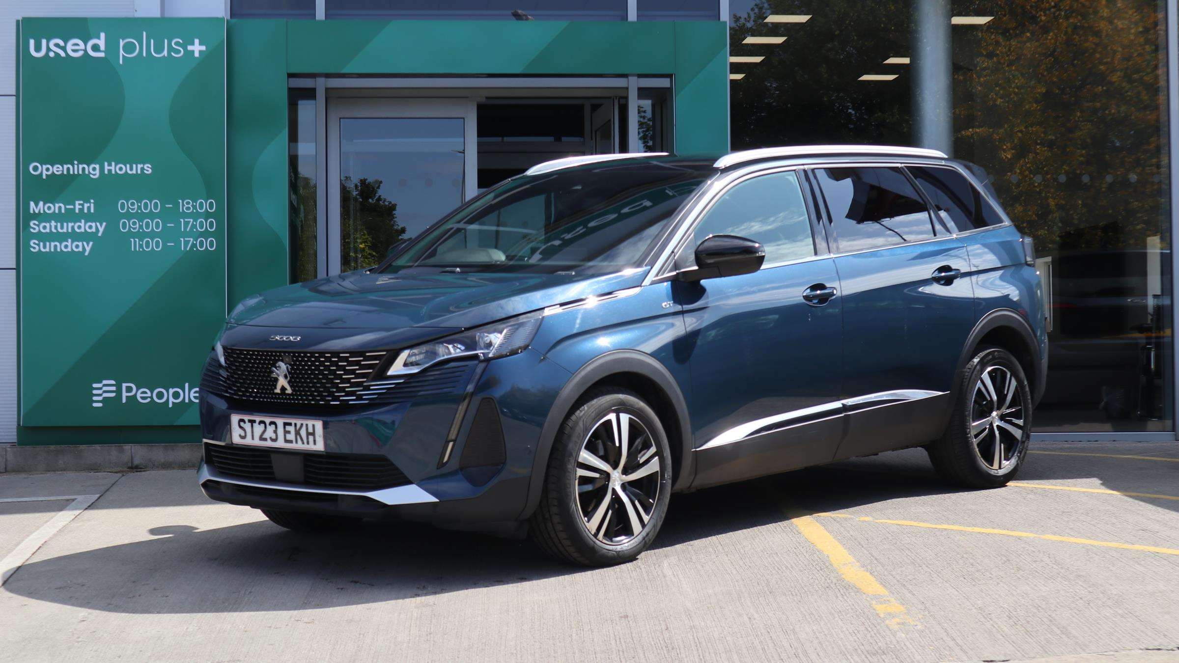 2023 Peugeot 5008