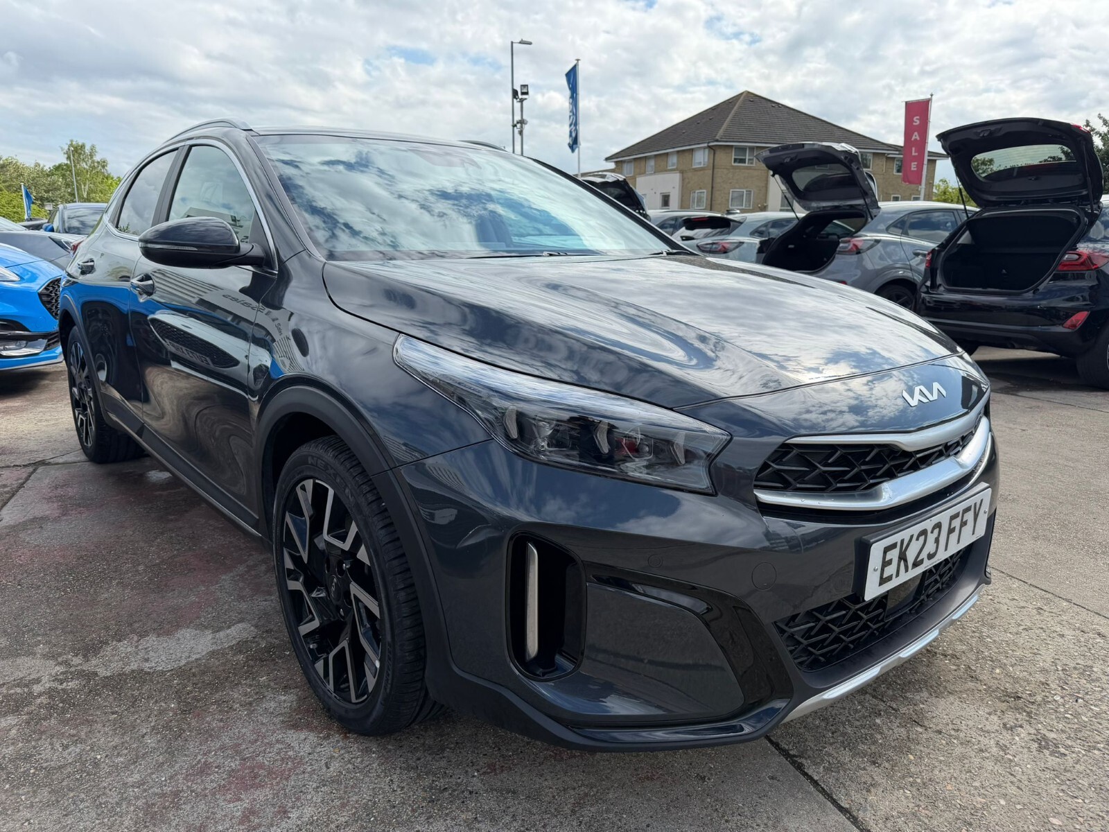 2023 KIA XCeed