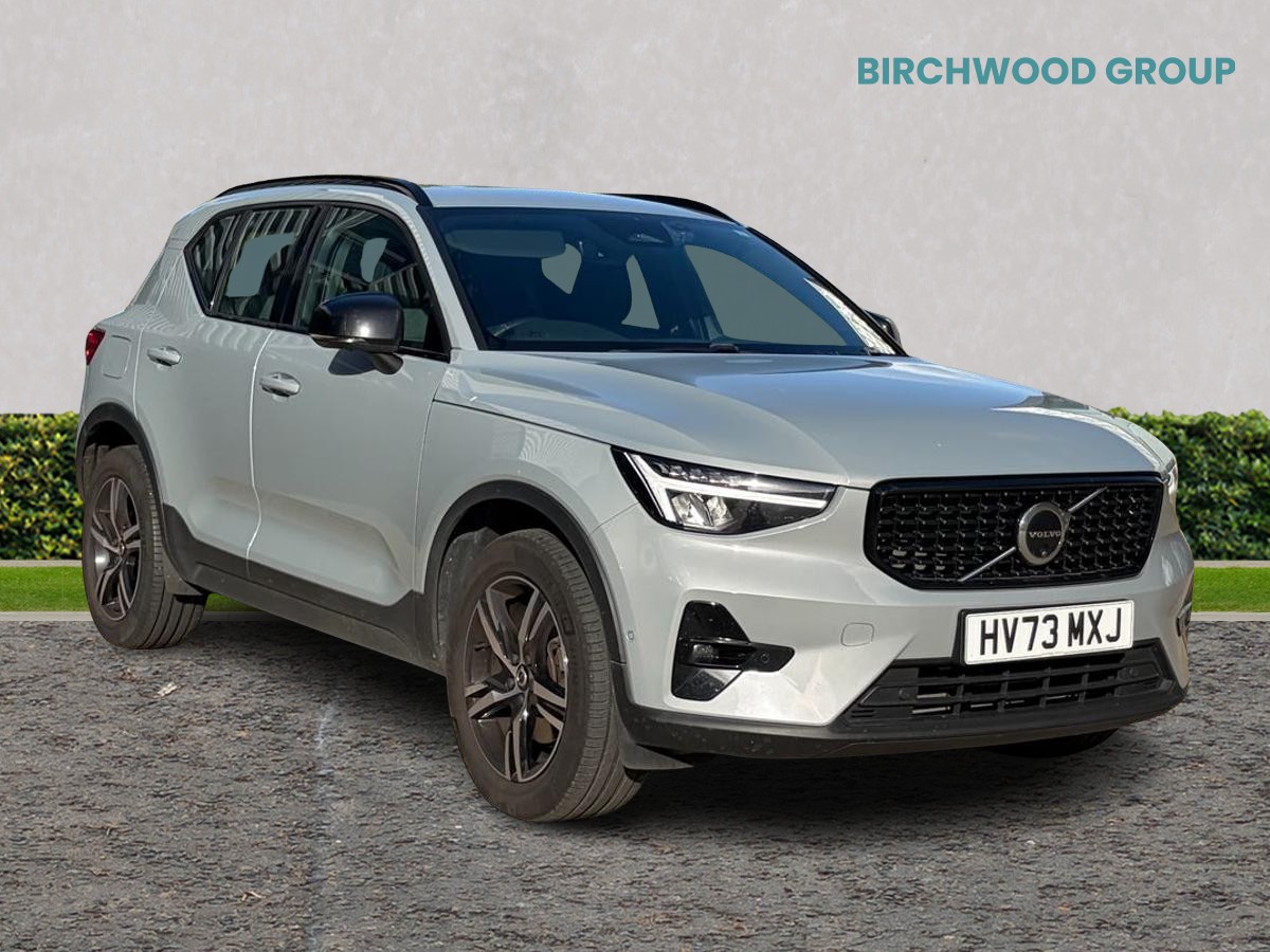 2023 Volvo XC40