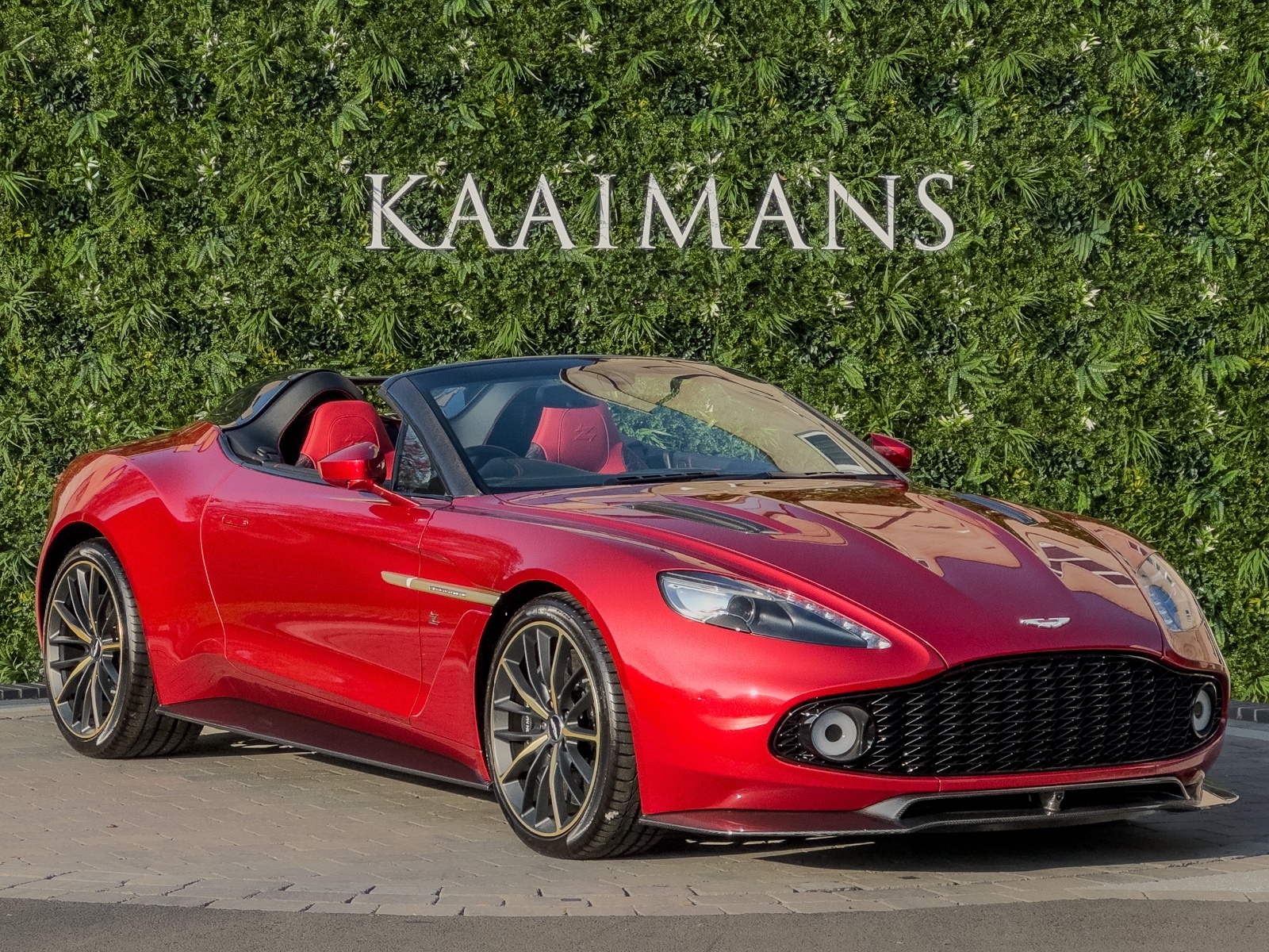 2018 Aston Martin Vanquish Za...