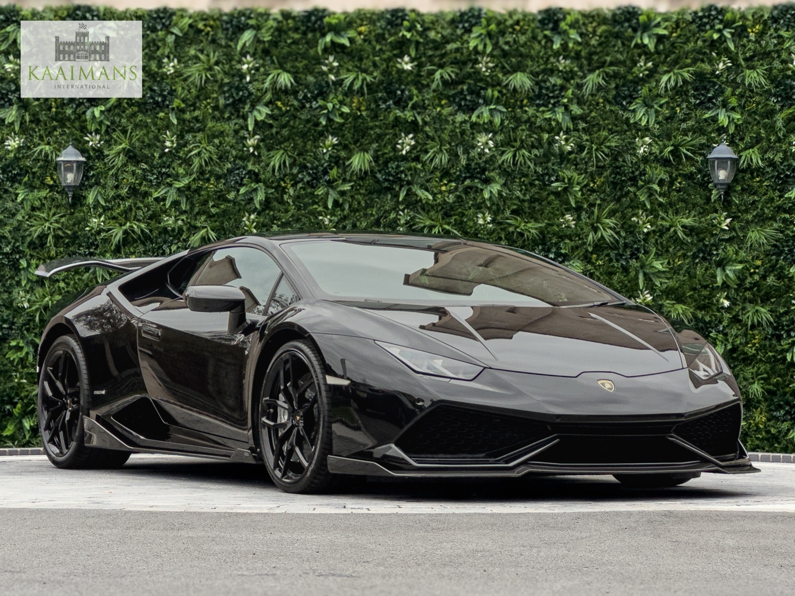 2017 Lamborghini Huracan LP610-...