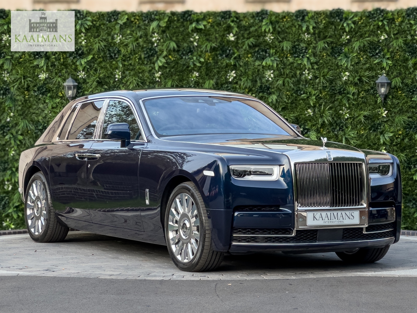 2022 Rolls-Royce Phantom 8 Facel...