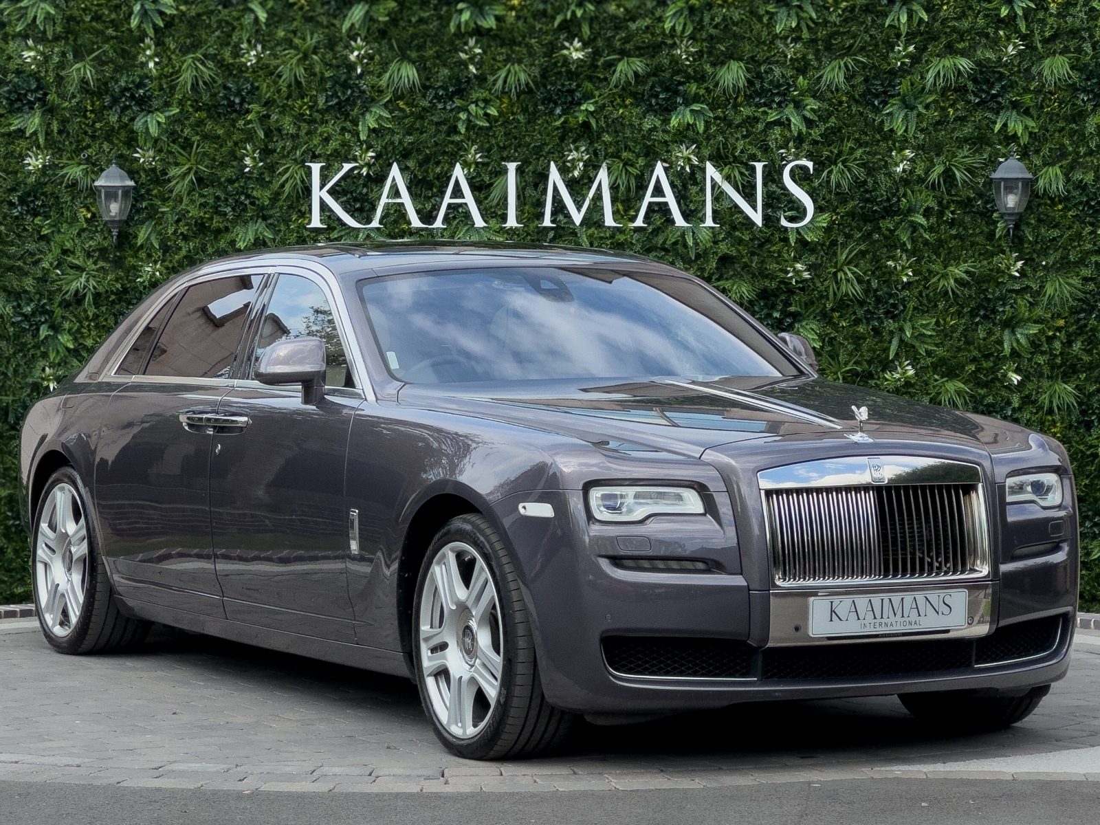 2017 Rolls-Royce Ghost EWB Seri...