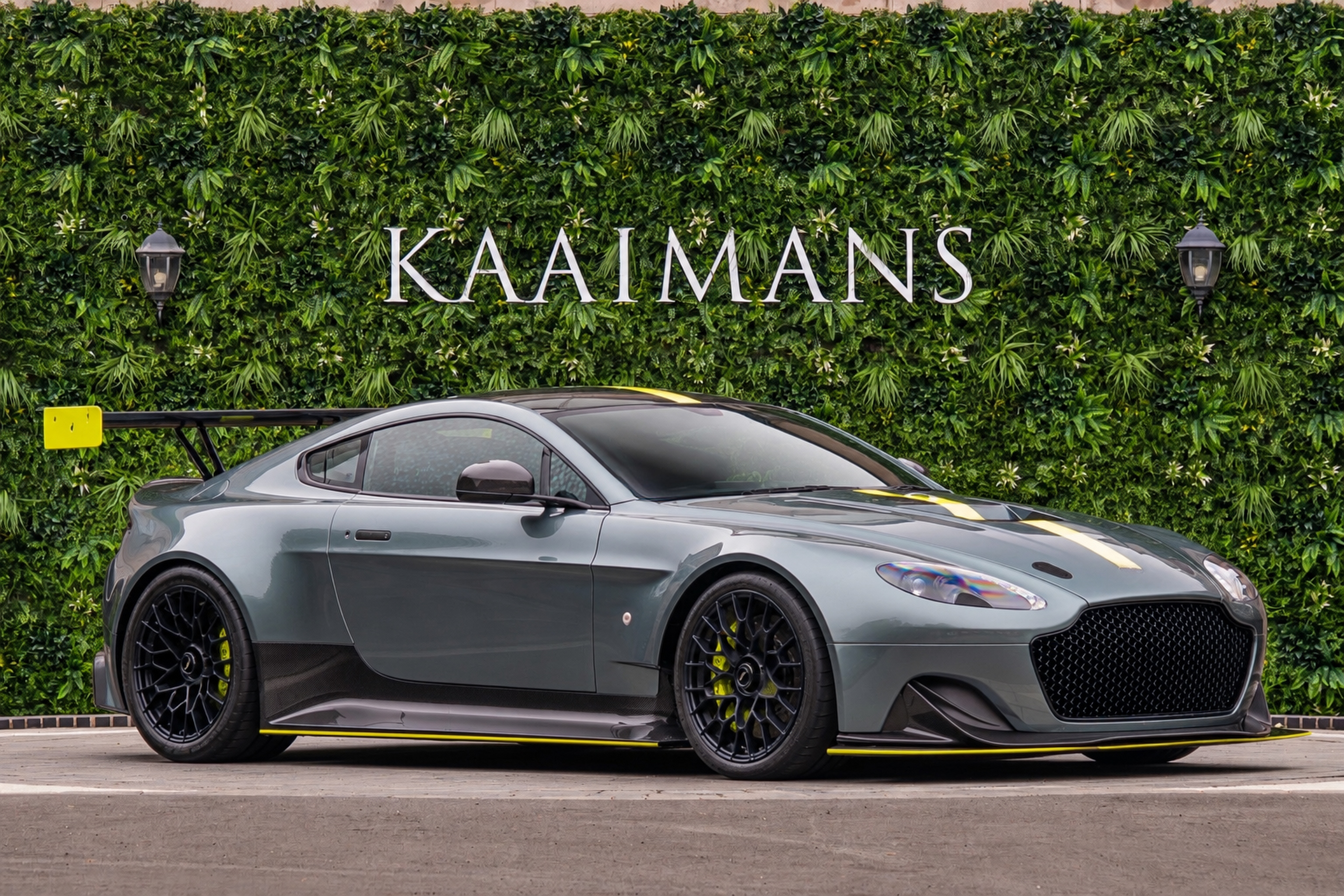 2017 Aston Martin Vantage AMR P...