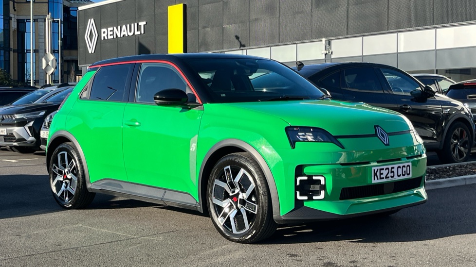 2025 RENAULT 5