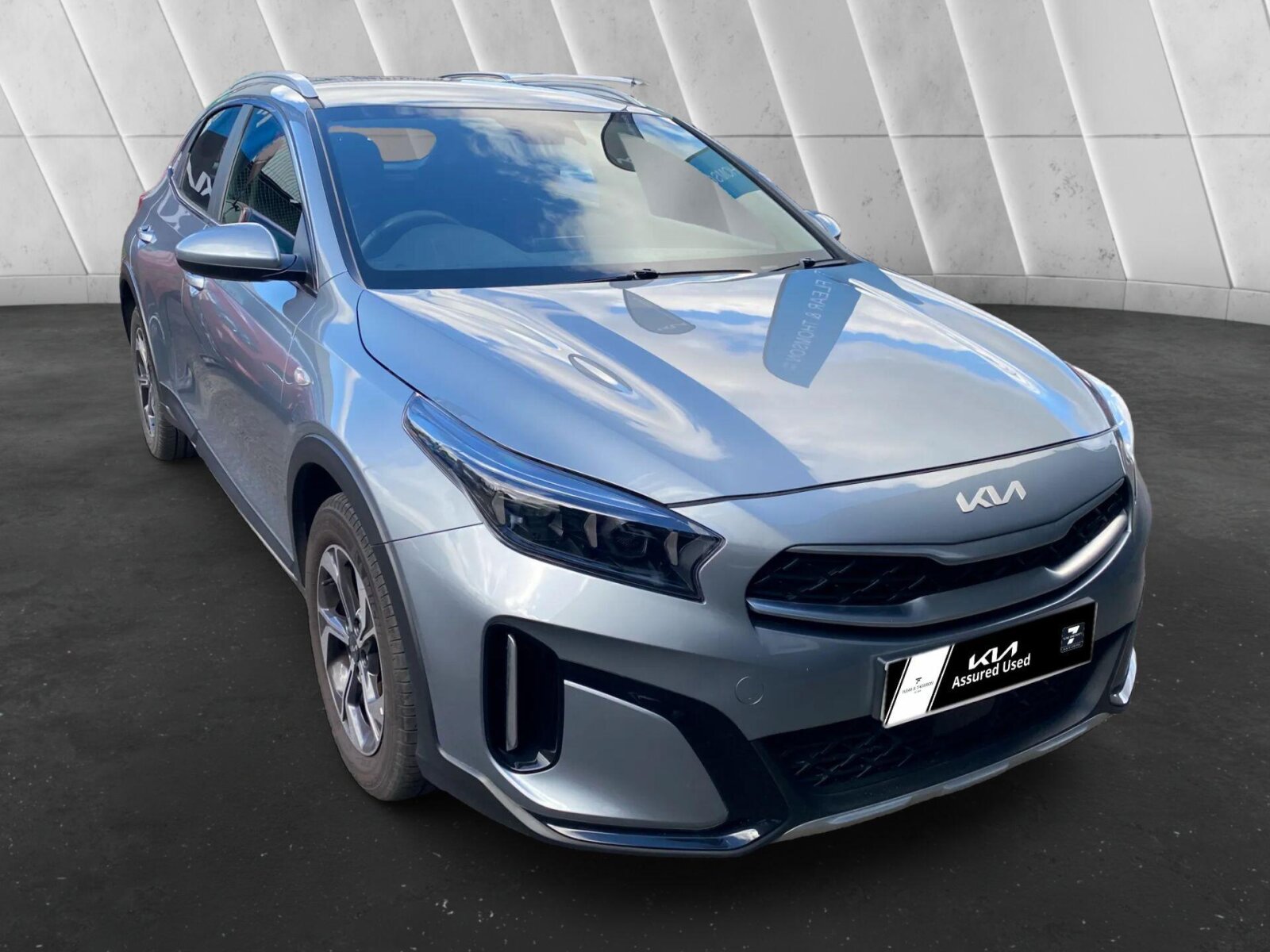 2023 KIA XCeed
