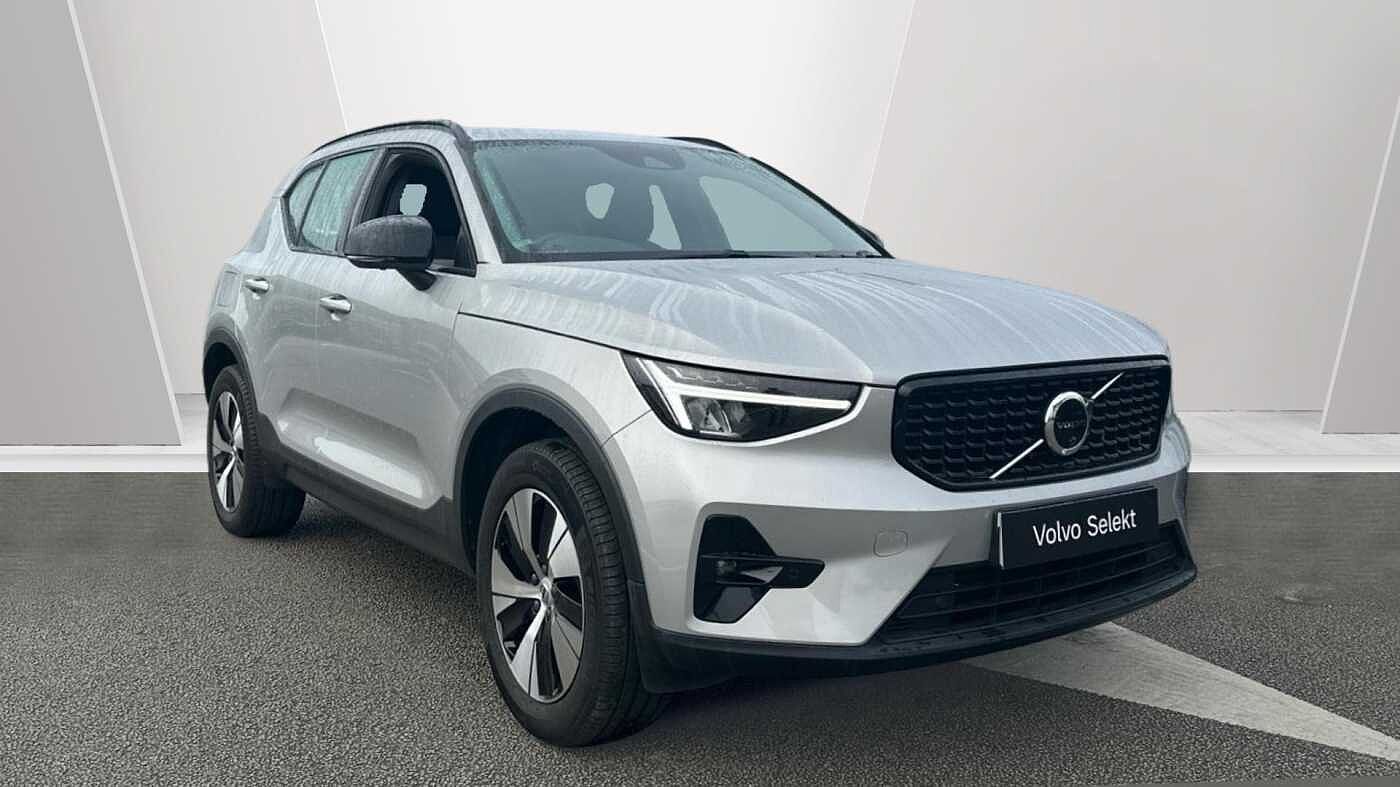 2023 Volvo XC40