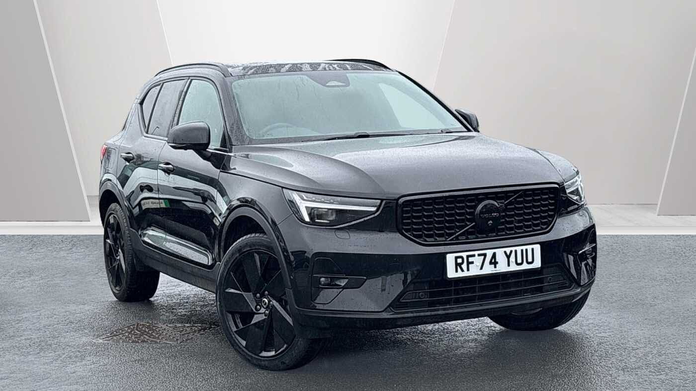2025 Volvo XC40