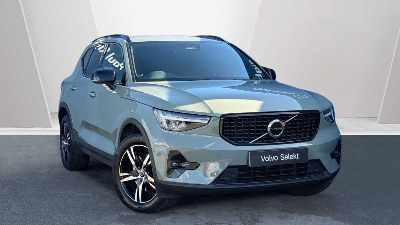 2022 Volvo XC40