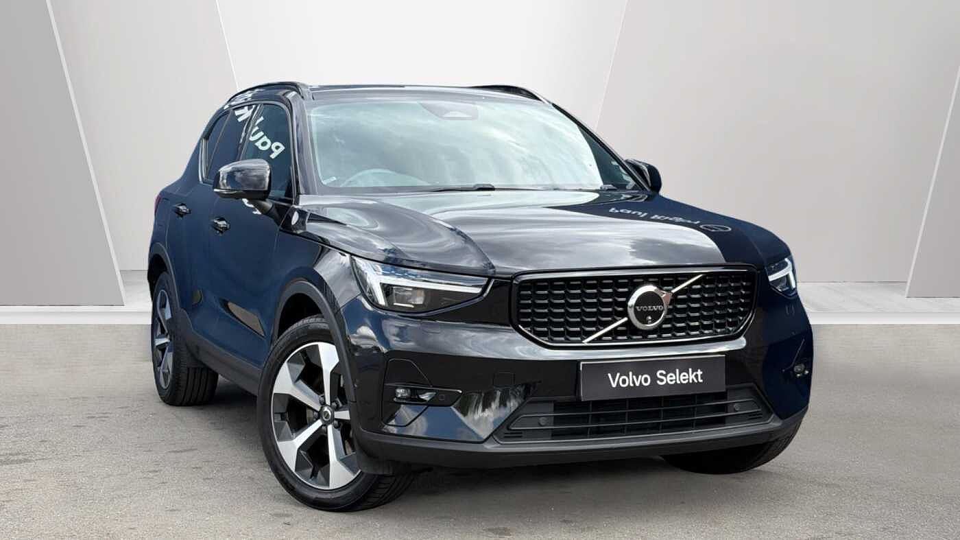 2023 Volvo XC40
