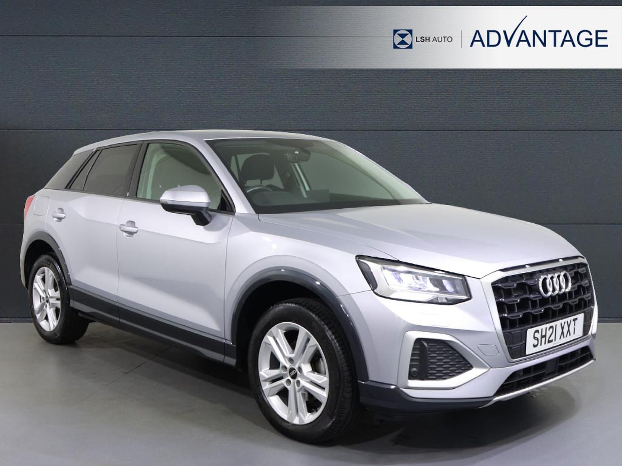 AUDI Q2