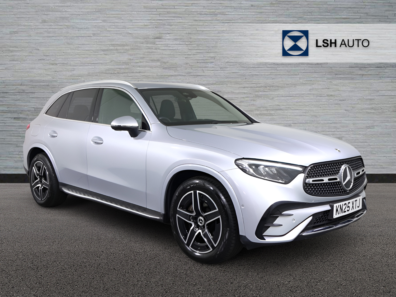 2025 Mercedes-Benz GLC