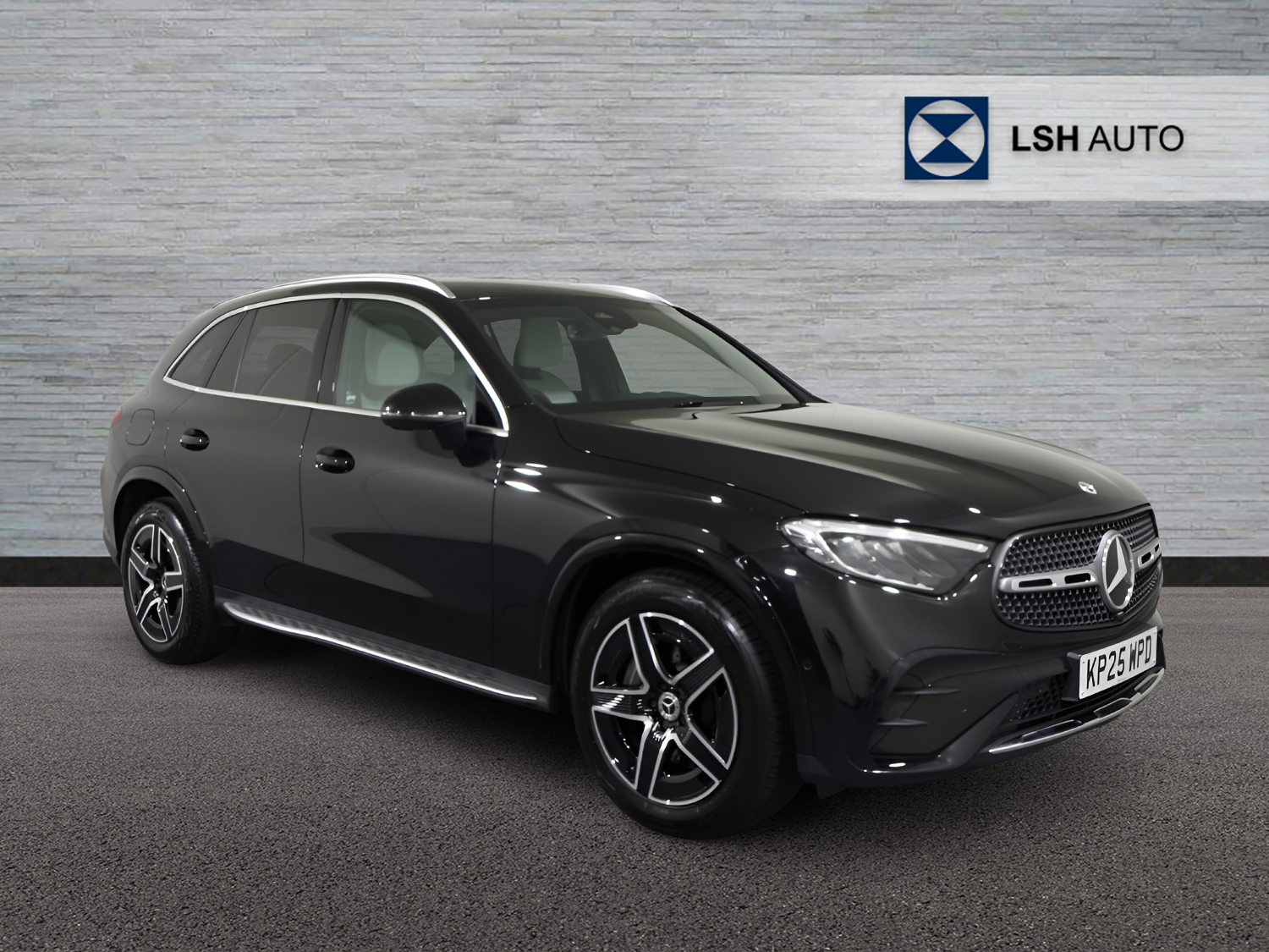 2025 Mercedes-Benz GLC