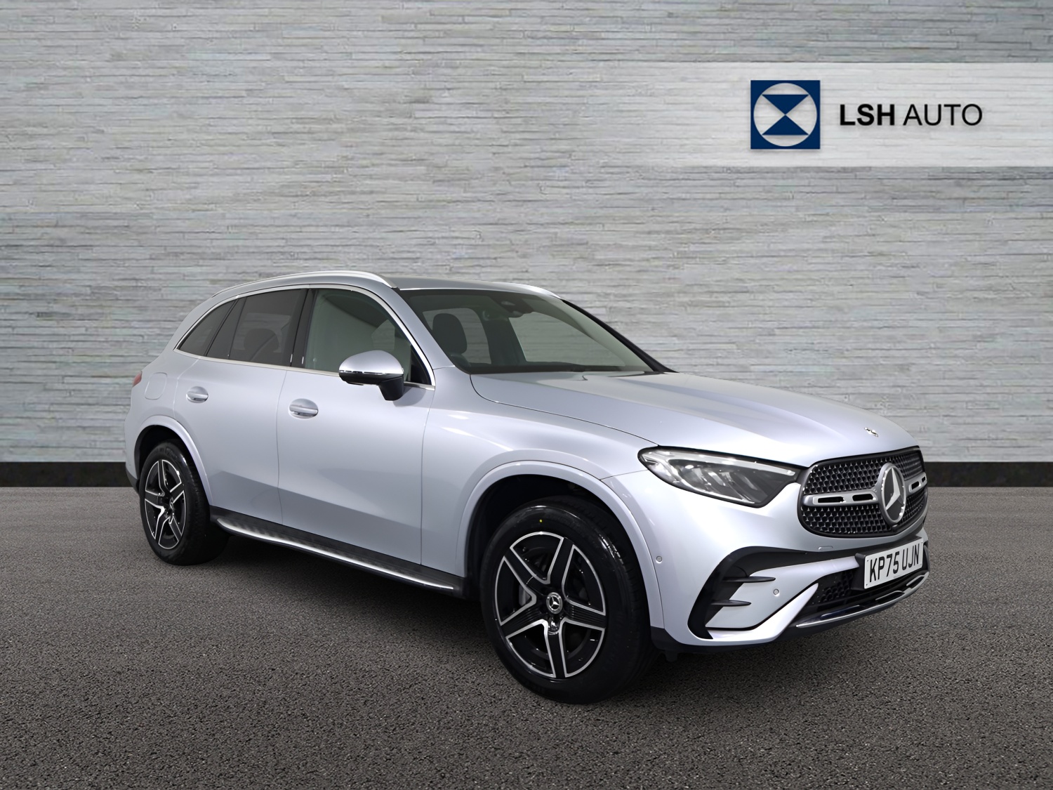 2025 Mercedes-Benz GLC