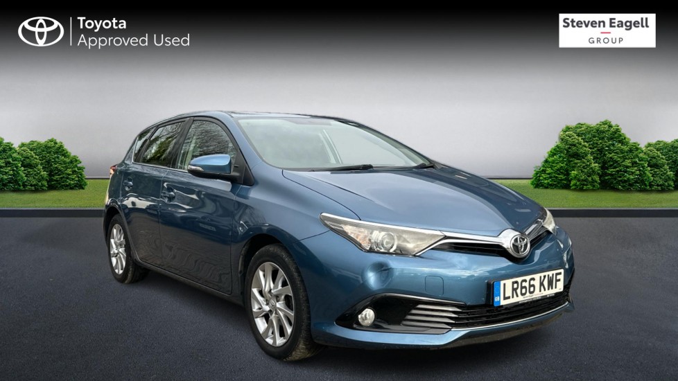 2016 TOYOTA AURIS