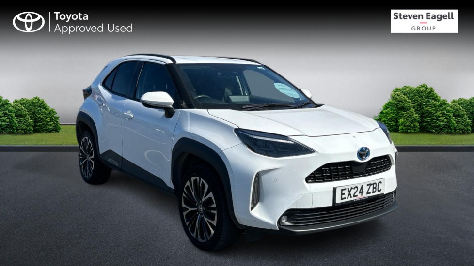 2024 TOYOTA YARIS CROSS