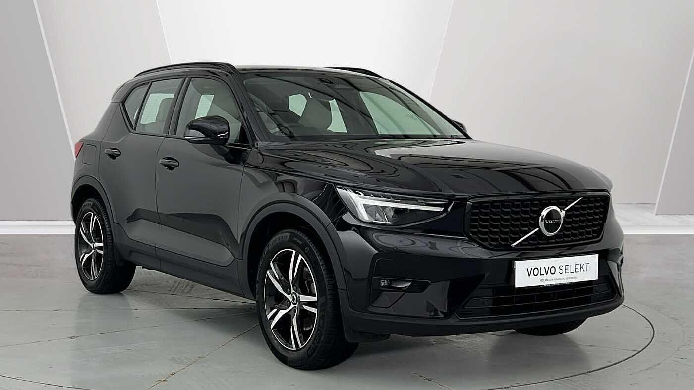 2022 Volvo XC40