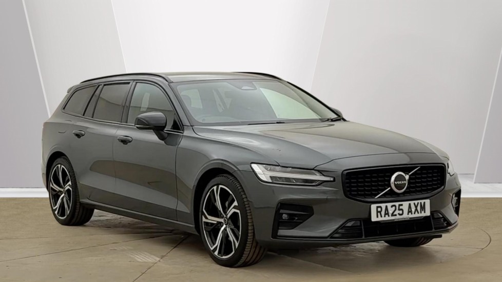 2025 VOLVO V60