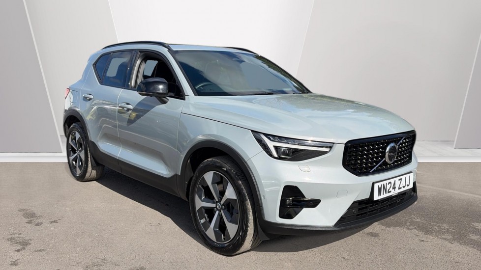 2024 Volvo XC40