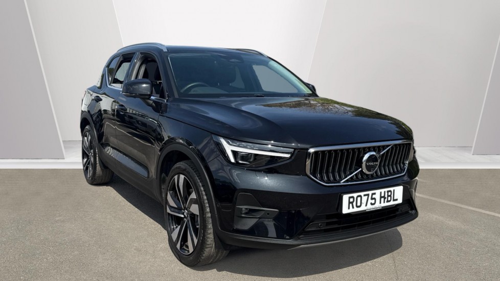 2025 Volvo XC40