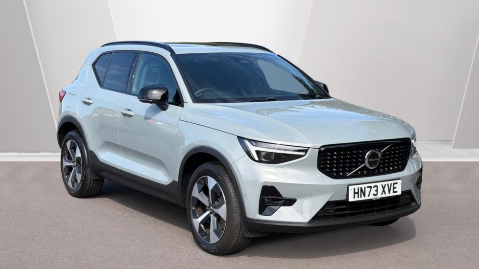 2023 Volvo XC40