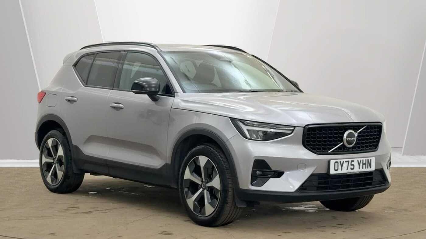 2025 Volvo XC40