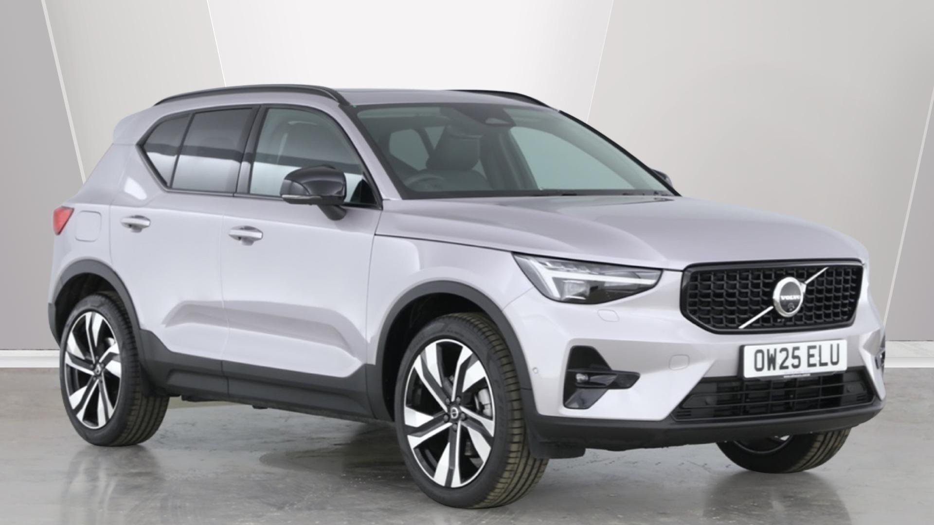 2025 Volvo XC40
