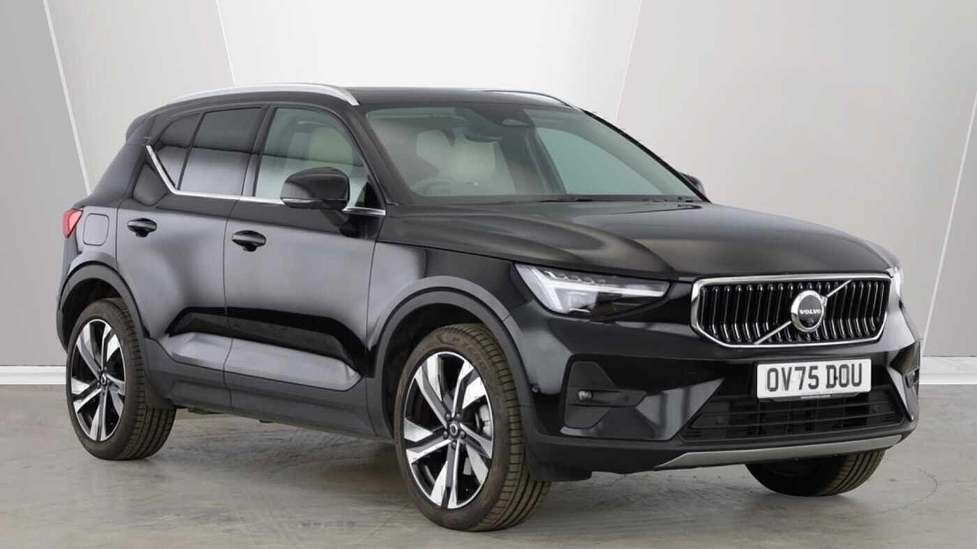 2025 Volvo XC40