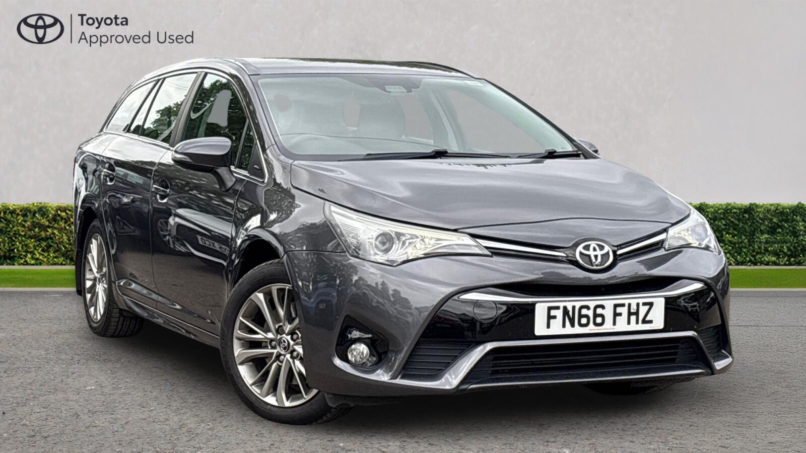 2016 TOYOTA AVENSIS