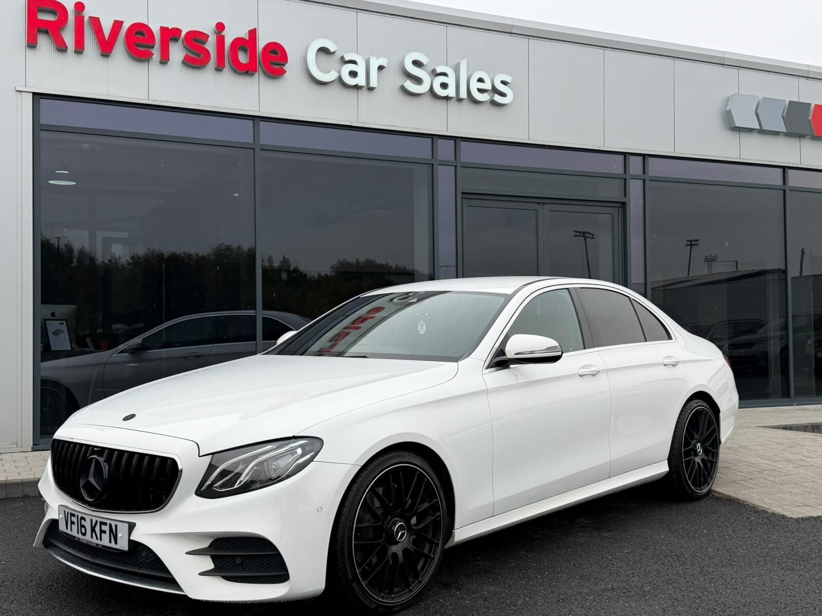 2016 Mercedes-Benz E-Class