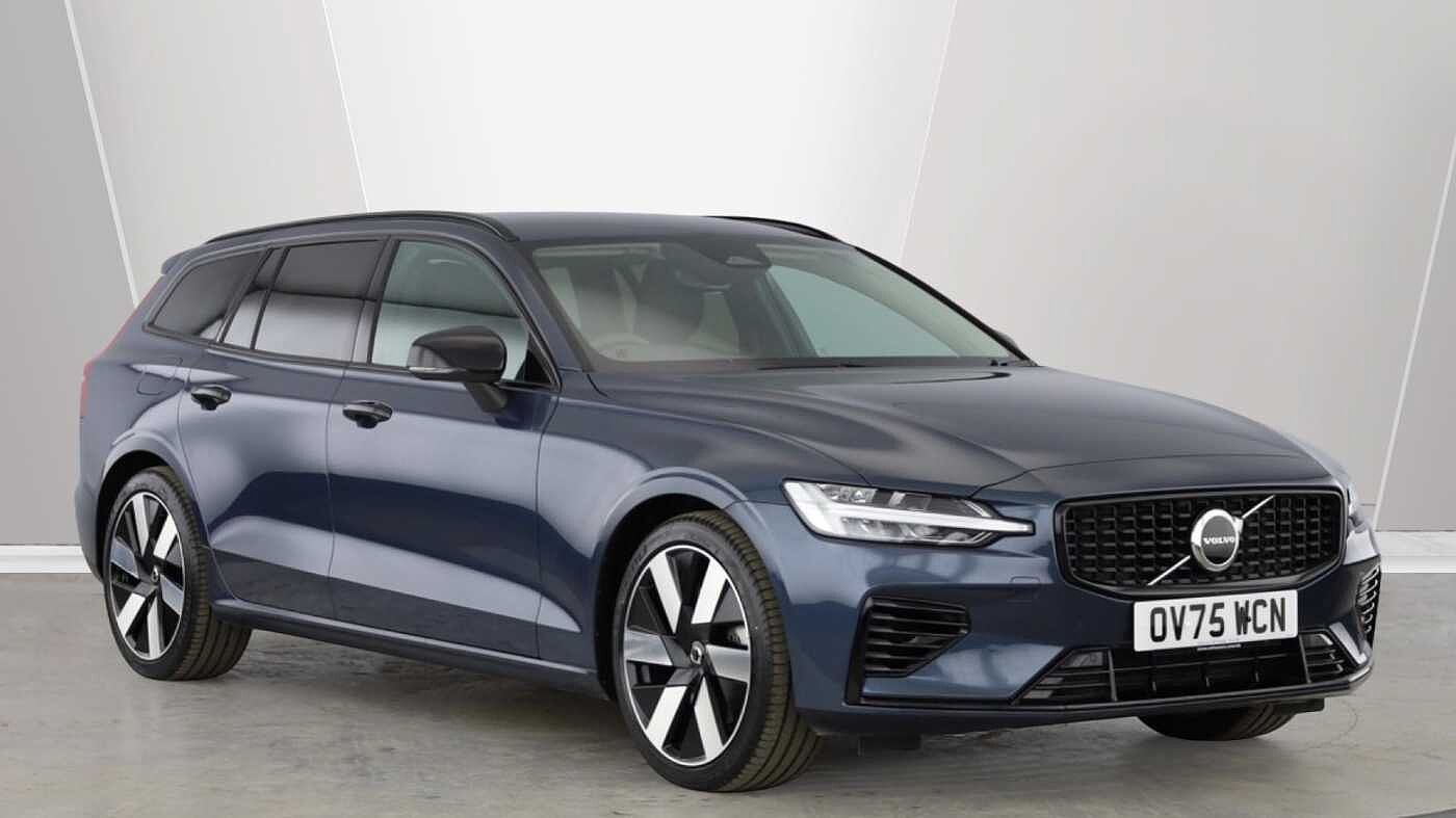 2025 Volvo V60