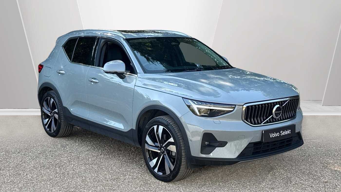 2025 Volvo XC40