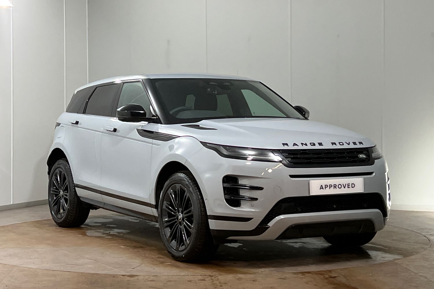 2025 Land Rover Range Rover Evoque