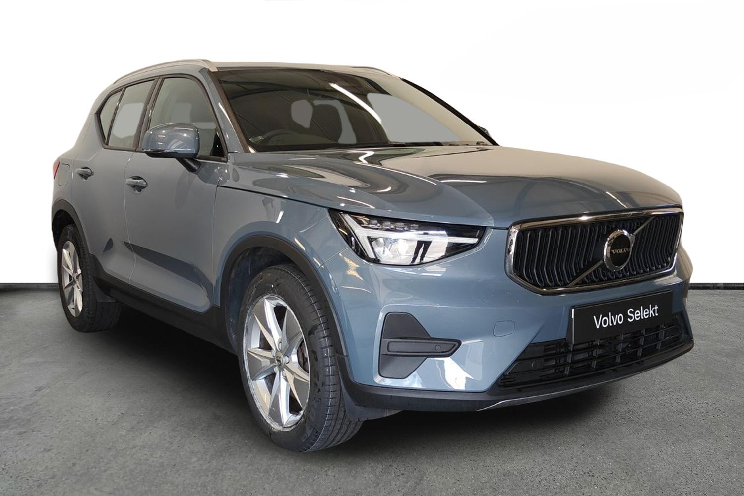2023 Volvo XC40