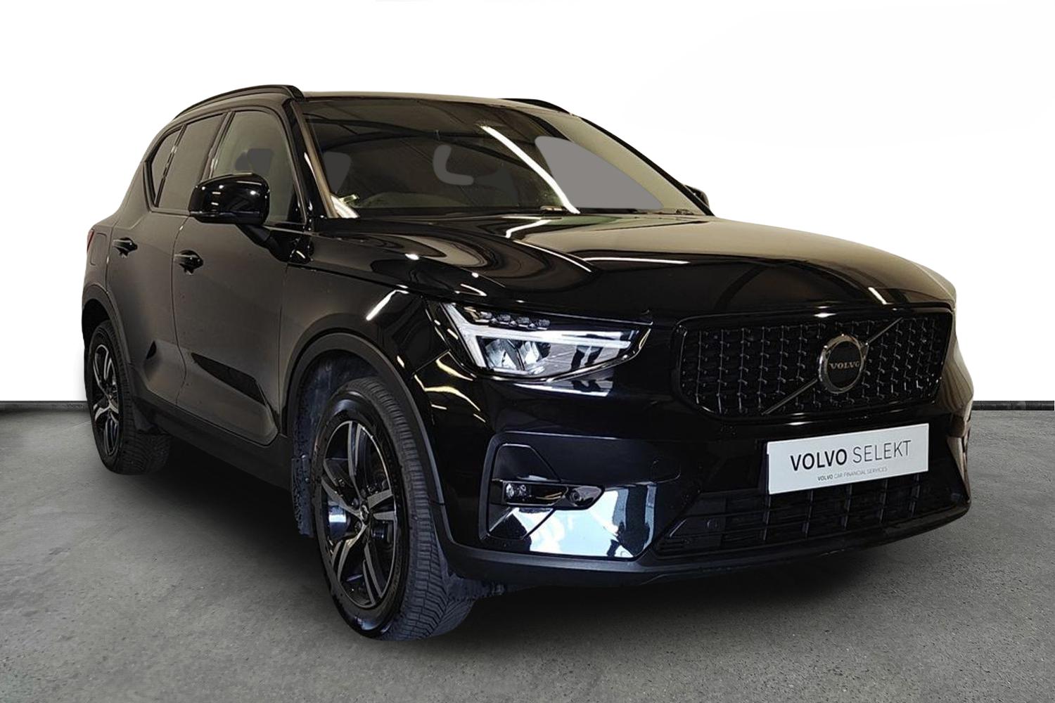 2023 Volvo XC40