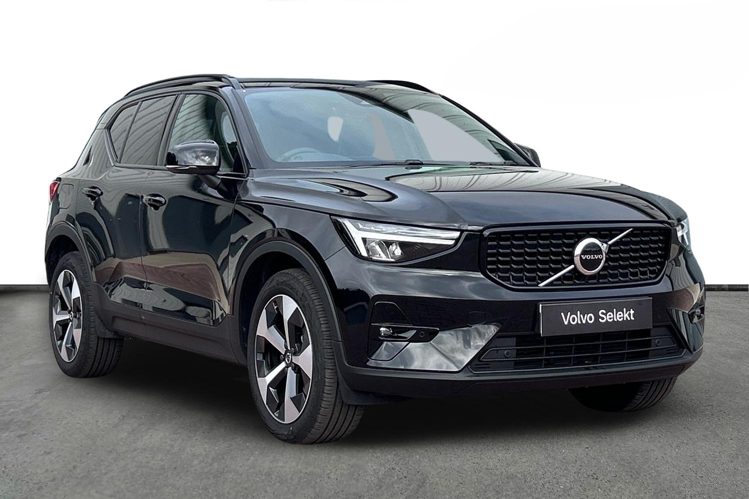 2025 Volvo XC40