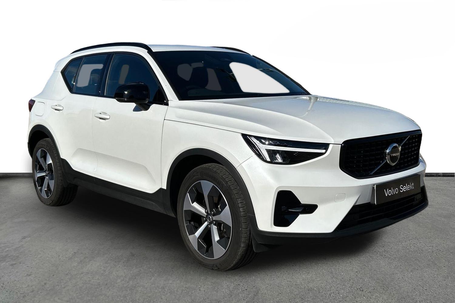 2025 Volvo XC40