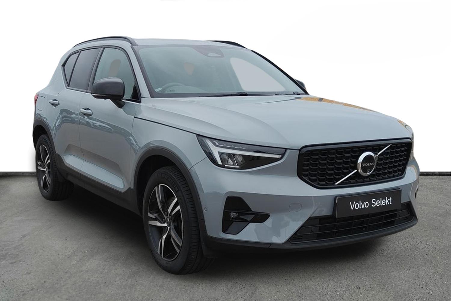 2023 Volvo XC40